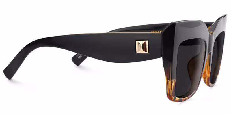 Chic Tortoise Cat Eye Sunglasses with Classic Full-Rim Design