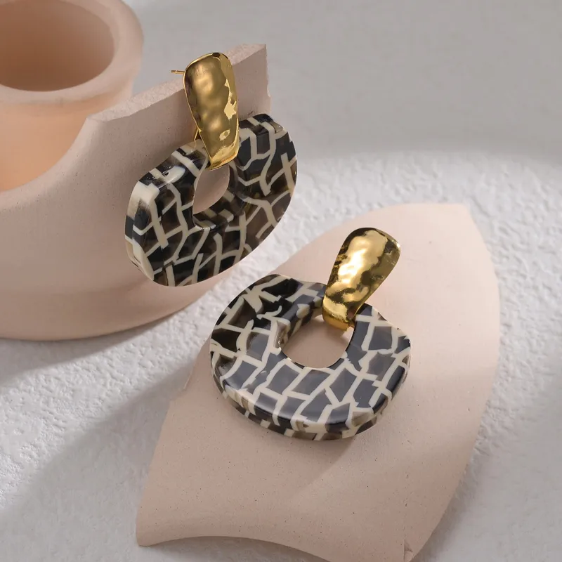 Casual Irregular Hollow Drop Earrings