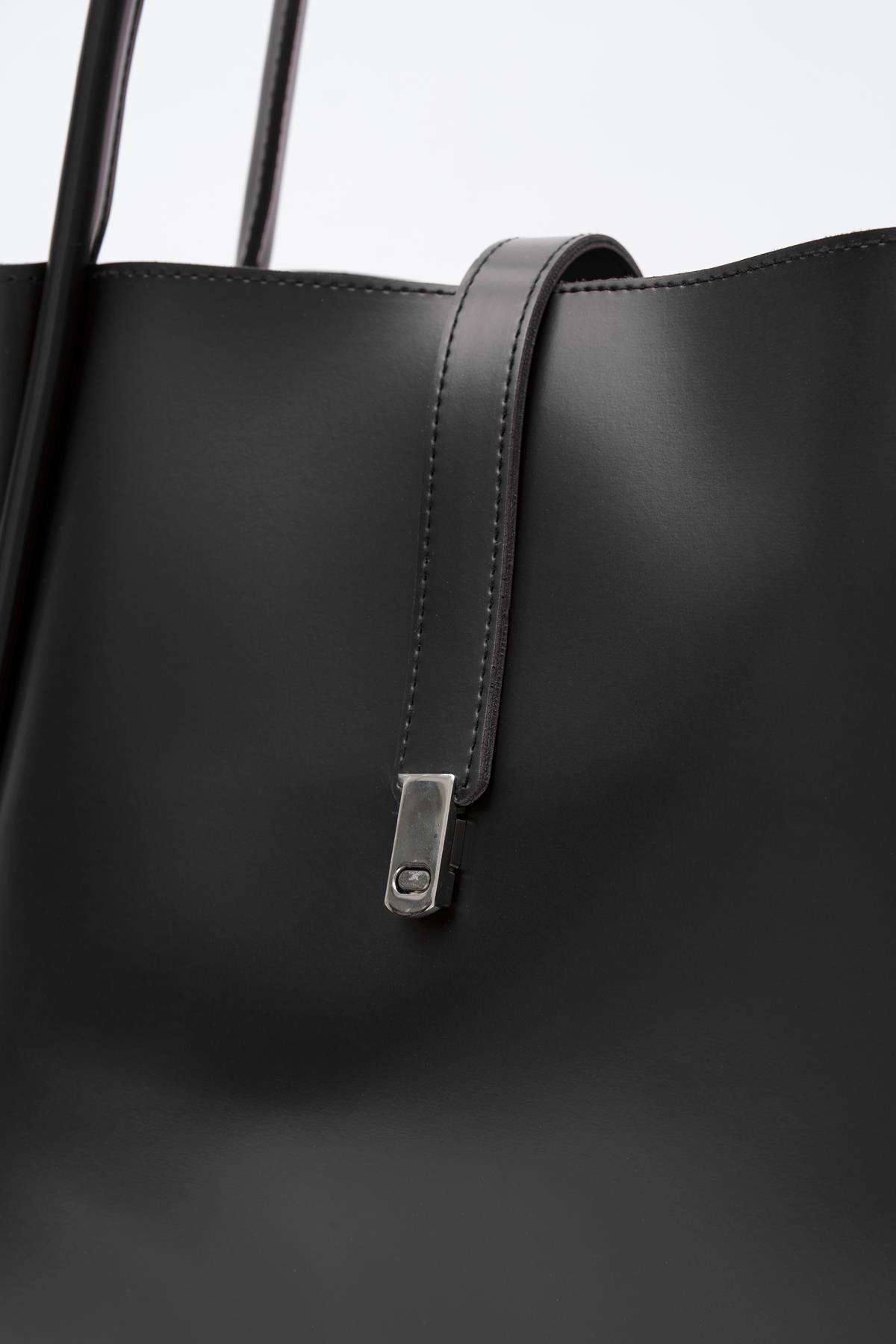 Elegant Black Tote Bag