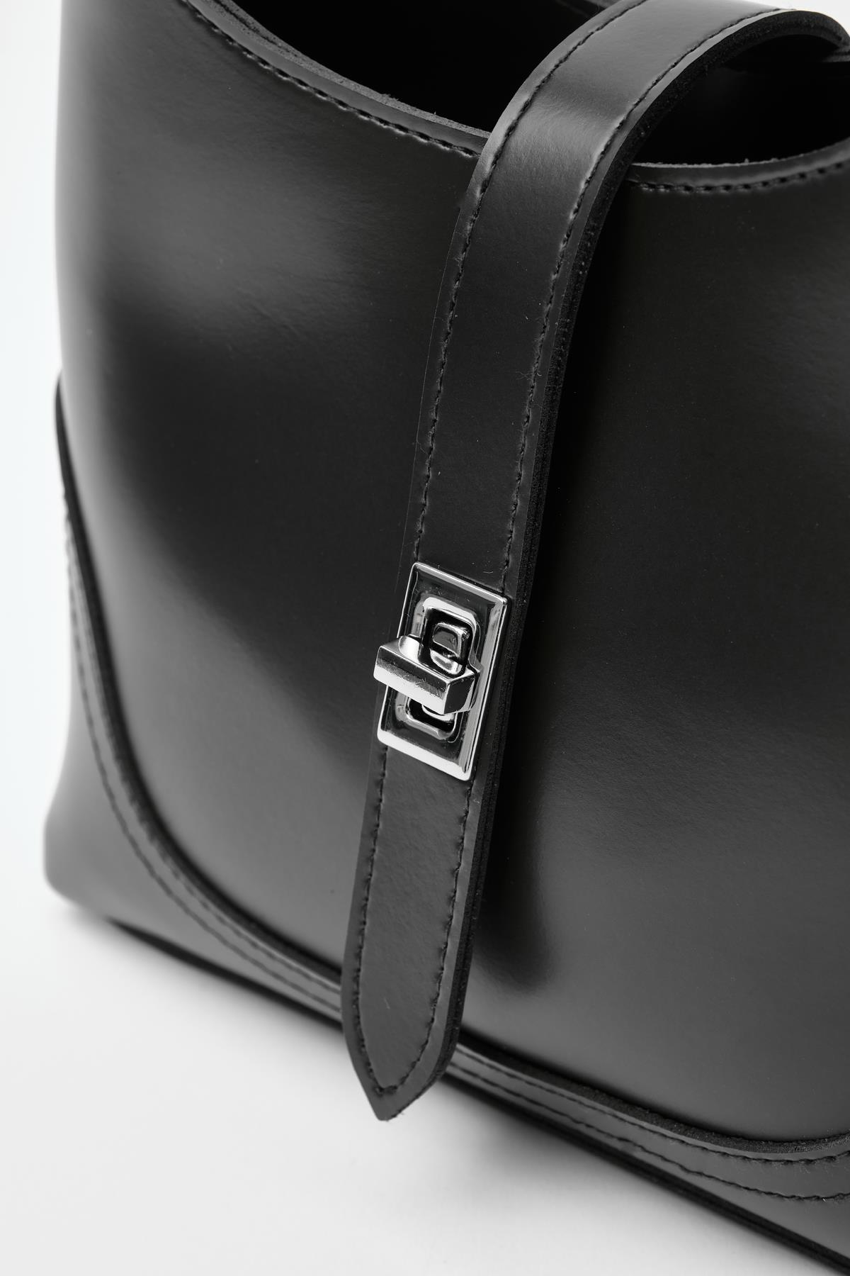 Elegant Black Faux Leather Handbag